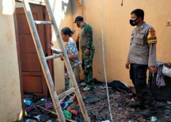 Anak Bermain Korek Api, Rumah Warga Kragilan Hangus Terbakar