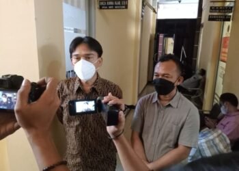 Dituding Lakukan Penganiayaan, Oknum Anggota DPRD Lebak Laporkan Balik Istri Sirinya 6 Dituding Lakukan Penganiayaan, Oknum Anggota DPRD Lebak Laporkan Balik Istri Sirinya