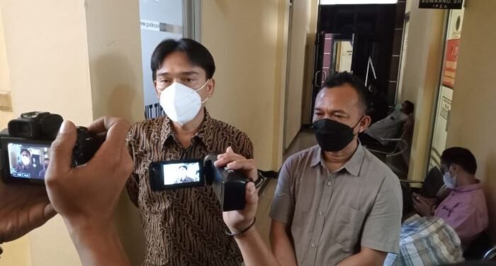 Dituding Lakukan Penganiayaan, Oknum Anggota DPRD Lebak Laporkan Balik Istri Sirinya 1 Dituding Lakukan Penganiayaan, Oknum Anggota DPRD Lebak Laporkan Balik Istri Sirinya