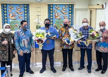 Peringati Hari Pelanggan Nasional, Jajaran Direksi bank bjb Turun Langsung Layani Nasabah