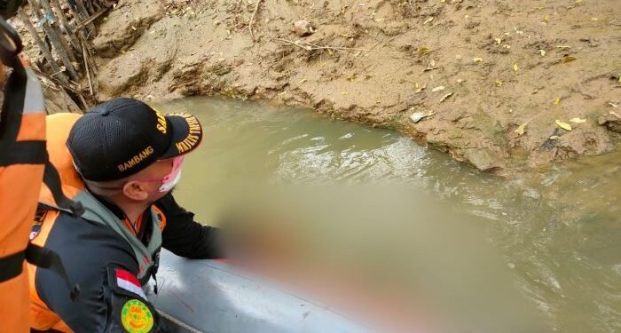 Digrebek Saat Main Judi Sabung Ayam, Dua Warga Tangerang Loncat ke Sungai dan Tewas 1 Digrebek Saat Main Judi Sabung Ayam, Dua Warga Tangerang Loncat ke Sungai dan Tewas