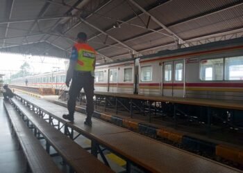 Perhatian! Naik KRL Rangkas-Tanah Abang Sudah Tidak Perlu Perlihatkan SRTP 6 Perhatian! Naik KRL Rangkas-Tanah Abang Sudah Tidak Perlu Perlihatkan SRTP