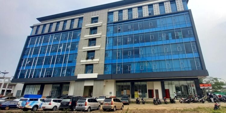 Waduh... Kabel Listrik dan Ground Gedung Graha Edhi Praja Pemkot Cilegon Diduga Dicuri