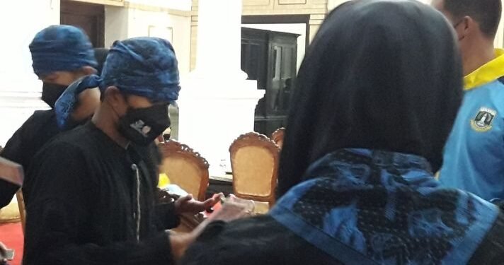 Pengukuhan dan Pelepasan Kontingen, Atlet PON Banten Kenakan Pakaian Adat Baduy 1 Pengukuhan dan Pelepasan Kontingen, Atlet PON Banten Kenakan Pakaian Adat Baduy