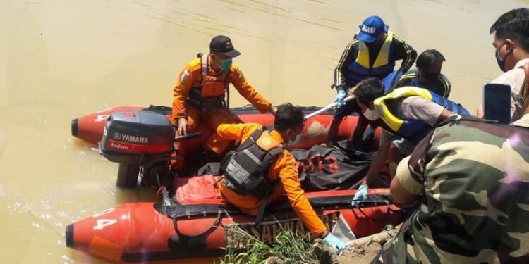 Gadis Hanyut di Sungai Ciujung Ditemukan Mengambang di Pamarayan