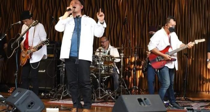 Single Padi Terbaru, Memberi Makna Indonesia Banjir Dukungan Sobat Padi 1 Single Padi Terbaru, Memberi Makna Indonesia Banjir Dukungan Sobat Padi