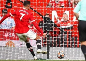 Debut Gemilang Ronaldo, Manchester United Melesat ke Puncak Klasemen