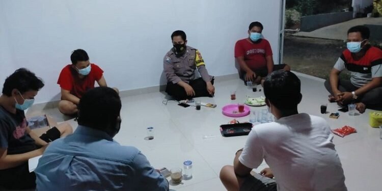 Anggota Polsek di Wilayah ini Suka Ngerumpi