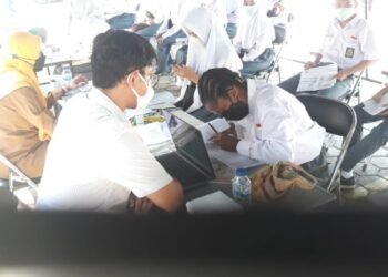 Vaksinasi Pelajar Minta Dikebut, Jokowi Ingin PTM Aman dan Pelajar Terlindungi