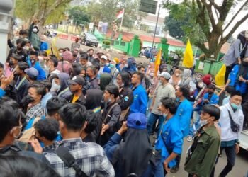 PMII Kepung Gedung DPRD Pandeglang, Desak Pengembalian Uang Negara Temuan LHP BPK