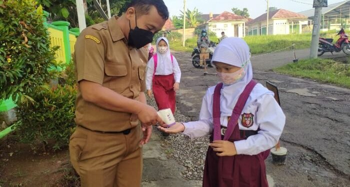 223 SDN dan 51 SD Swasta Gelar PTM Terbatas, Siswa Sambut Antusias Sejak Subuh