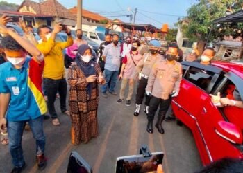 Kronologi Lengkap Penangkapan Perampok Minimarket di Kota Serang, Pelaku Sempat Tembakan Pistol 4 Kronologi Lengkap Penangkapan Perampok Minimarket di Kota Serang, Pelaku Sempat Tembakan Pistol