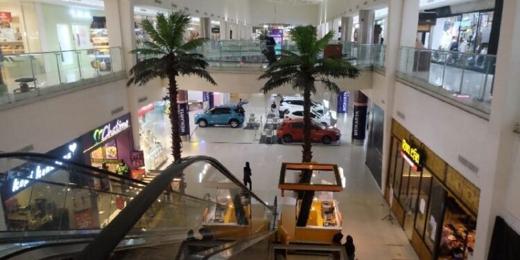 Penerapan Aplikasi Barcode Peduli Lindungi Bikin Customer MOS Kota Serang Kecewa 1 Penerapan Aplikasi Barcode Peduli Lindungi Bikin Customer MOS Kota Serang Kecewa