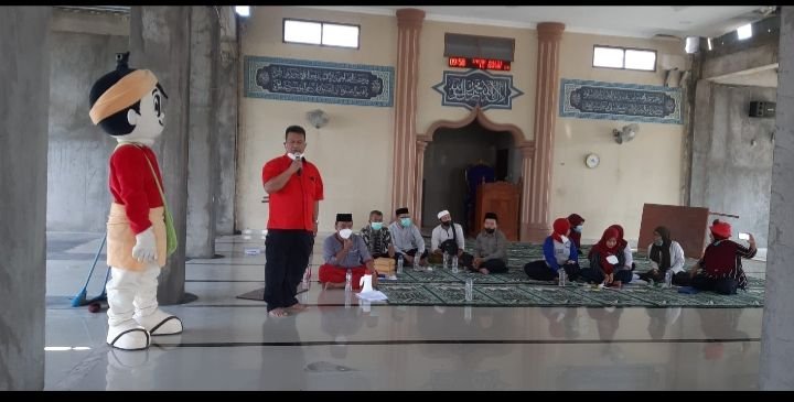 Alihkan Perhatian Anak pada Gawai dengan Buku 1 Alihkan Perhatian Anak pada Gawai dengan Buku