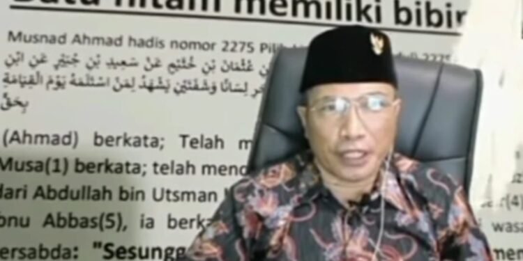 Tersangka Penista Agama Muhammad Kece Dipukuli Jenderal Bintang Tiga Napoleon Bonaparte, Begini Hasilnya.. 1 Tersangka Penista Agama Muhammad Kece Dipukuli Jenderal Bintang Tiga Napoleon Bonaparte, Begini Hasilnya..