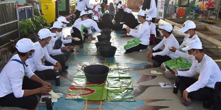 Pertamina PHE OSES Gelar Edu Socio Preneur Training untuk Guru