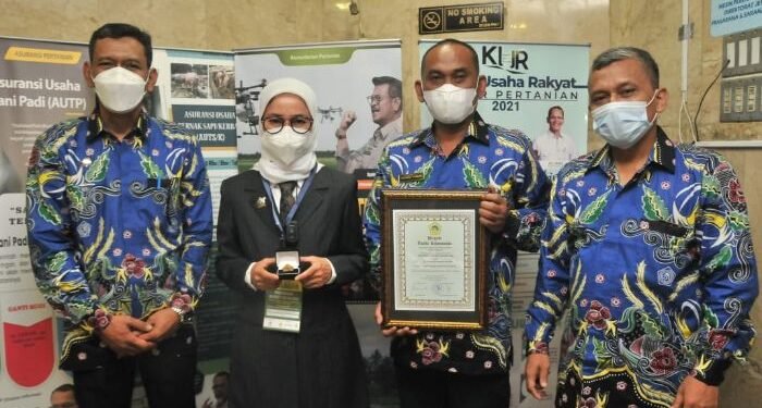 Bupati Lebak Terima Penghargaan Lencana ABTN