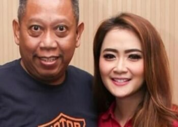 Vega Darwanti Mohon Doa Masyarakat untuk Kesembuhan Tukul Arwana