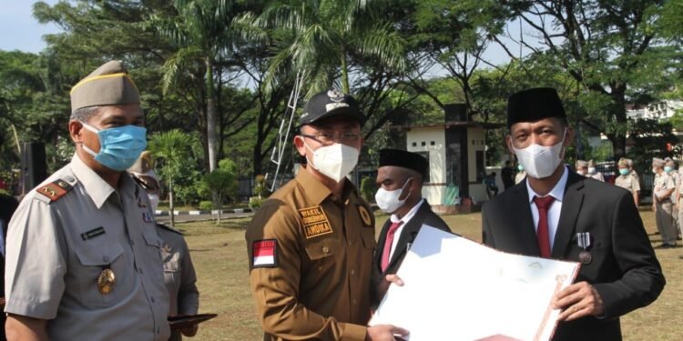 Wagub Banten Beberkan Dukungan untuk Pemulihan Ekonomi di Sektor Pertanahan dan Tata Ruang 1 Wagub Banten Beberkan Dukungan untuk Pemulihan Ekonomi di Sektor Pertanahan dan Tata Ruang