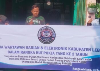 Patut Ditiru, Organisasi Wartawan di Lebak Ini Bantu Ratusan Warga Kurang Mampu 4 Patut Ditiru, Organisasi Wartawan di Lebak Ini Bantu Ratusan Warga Kurang Mampu