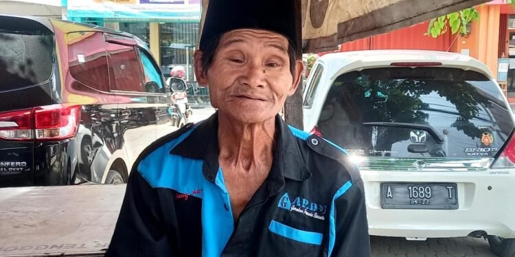 Penjahat Geblek! Kakek Renta Ini Dicopet dan Dihipnotis Sampai... 1 Penjahat Geblek! Kakek Renta Ini Dicopet dan Dihipnotis Sampai...