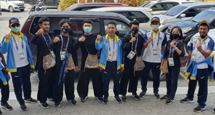 Keren.... Banten Defile Pakai Baju Adat Baduy 1 Keren.... Banten Defile Pakai Baju Adat Baduy