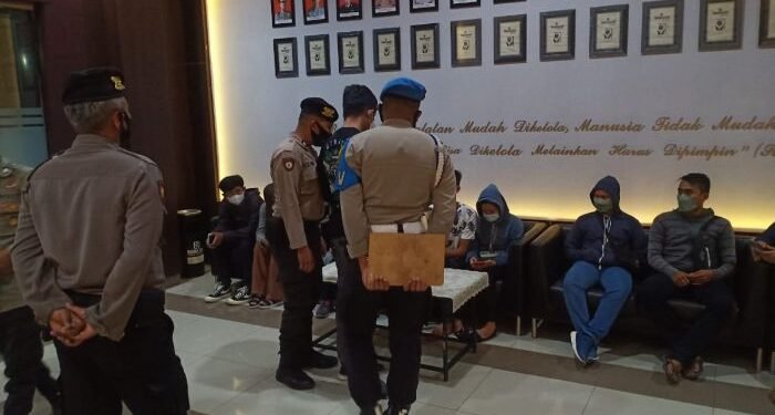 Bukan Suami Istri tapi Ngamar di Hotel, Polisi Langsung Ciduk 1 Bukan Suami Istri tapi Ngamar di Hotel, Polisi Langsung Ciduk
