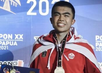 Baru Berusia 18 Tahun, Pesepakbola Ini Mampu Bawa Pulang Dua Medali Cabor Muaythai PON XX Papua
