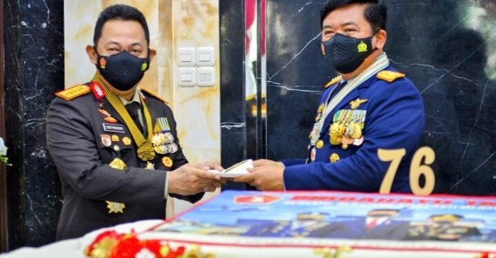 HUT ke-76 TNI, Kapolri: Sinergitas TNI-Polri Kekuatan Strategis Hadapi Tantangan