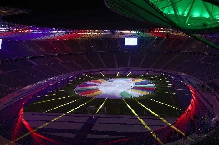 UEFA Perkenalkan Logo Ajang EURO 2024, Bentuknya Seperti.. 1 UEFA Perkenalkan Logo Ajang EURO 2024, Bentuknya Seperti..