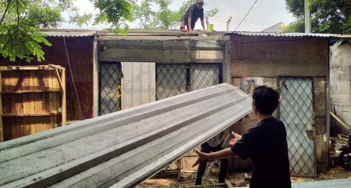 Satu Peleton Personel Satpol PP Dikerahkan ke Taman Sari Kota Serang, Pedagang Pilih Bongkar Lapak Sendiri