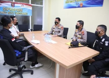 Setelah Viral, Oknum Polisi Banting Mahasiswa Dibawa ke Polda Banten