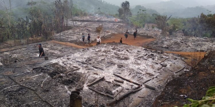 Lupa Padamkan Tungku Diduga Jadi Penyebab Kebakaran Massal di Baduy 1 Kasihan, 23 Rumah Warga Baduy Dalam dan Lumbung Padi Terbakar