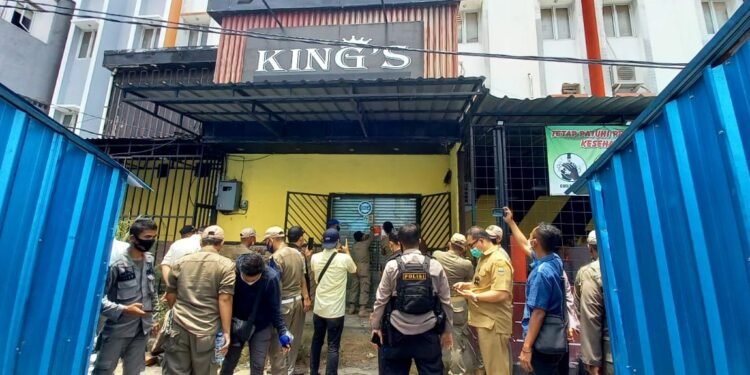 Segel Tiga Tempat Hiburan Malam di Kota Cilegon Dibuka Satpol PP, Katanya Begini...