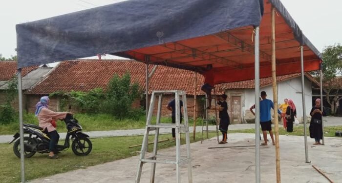Coblosan Tinggal Menghitung Hari, TPS Pilkades Serentak Kabupaten Lebak Mulai Didirikan 1 Coblosan Tinggal Menghitung Hari, TPS Pilkades Serentak Kabupaten Lebak Mulai Didirikan