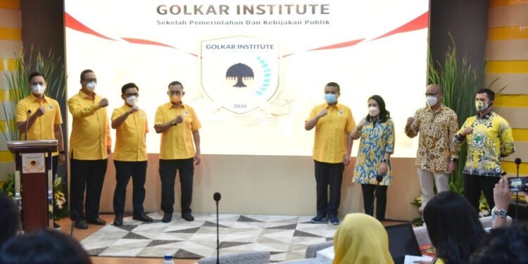 Alumni Golkar Institute Harus Berwawasan Global, Berani Ambil Peran Strategis Ekonomi Dunia 1 Alumni Golkar Institute Harus Berwawasan Global, Berani Ambil Peran Strategis Ekonomi Dunia