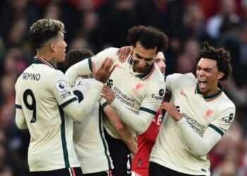 Liverpool Hancurkan MU di Old Traffod 0 - 5, Ole Langsung Dipecat?