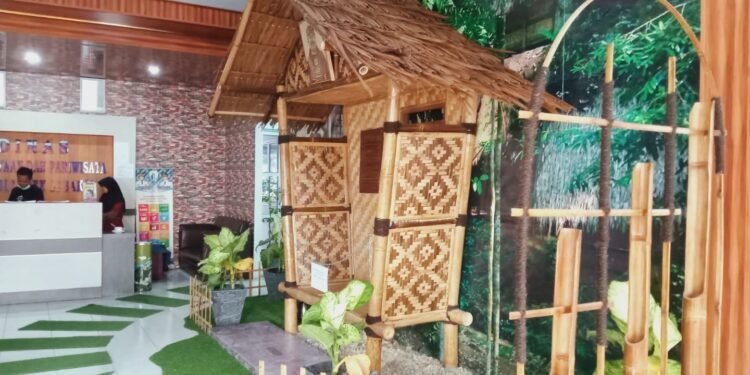 Ruang Tamu Disbudpar Disulap Jadi Miniatur Destinasi Wisata