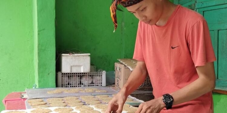 Rengginang Kang Saif Gunakan Digital Marketing 1 Rengginang Kang Saif Gunakan Digital Marketing