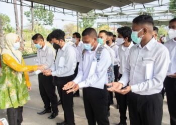 Tagar #BKNSarangMaling Sempat Trending Twitter, Terkait Dugaan Seleksi CASN 2021 3 Tagar #BKNSarangMaling Sempat Trending Twitter, Terkait Dugaan Seleksi CASN 2021