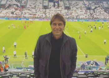 Antonio Conte Tiba di London, Menunggu Kesepakatan dengan Tottenham Hotspur