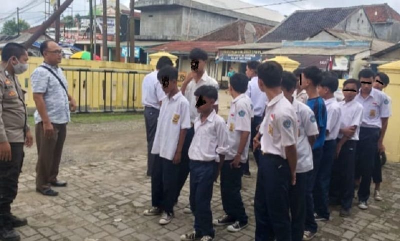 Cegah Tawuran, Dindikpora Kabupaten Pandeglang Minta Siswa Diikutkan Karate dan Pencak Silat, Lho Kok?