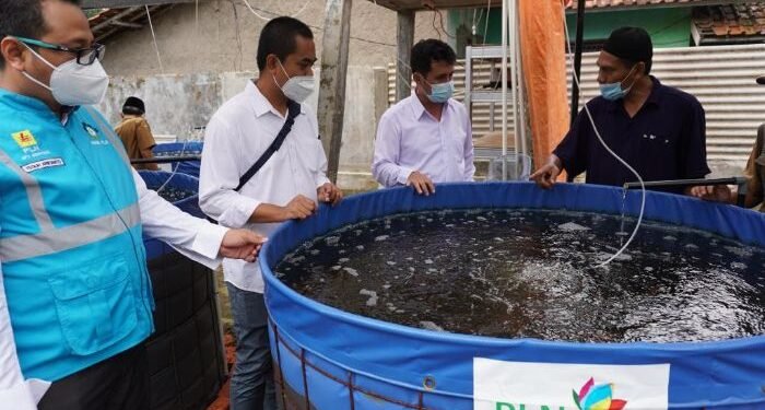 PLN Peduli Beri Bantuan Program Pemberdayaan Santri Pesantren 1 PLN Peduli Beri Bantuan Program Pemberdayaan Santri Pesantren