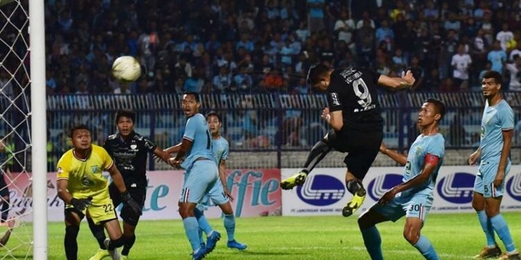 Jadwal Pertandingan Persela Lamongan Vs Persib Bandung, Duel Sengit Laga Pamungkas Seri Kedua Liga 1 Malam ini