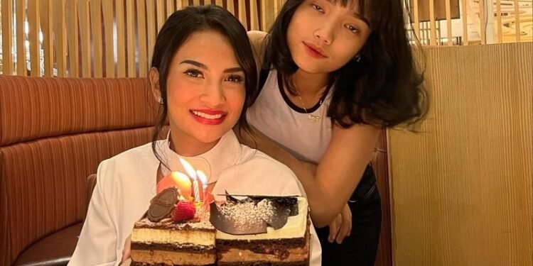 Vanessa Angel dan Suami Meninggal dalam Kecelakaan, Banyak Artis Belum Percaya 1 Sebelum Meninggal Postingan Vanessa Angel di Instagram Bikin Haru, Tanya Adik Iparnya Mau Jadi Apa