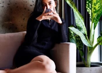 Selebgram Rachel Vennya dan Pacarnya Jadi Tersangka, Kabur dari Wisma Atlet 3 Selebgram Rachel Vennya dan Pacarnya Jadi Tersangka, Kabur dari Wisma Atlet