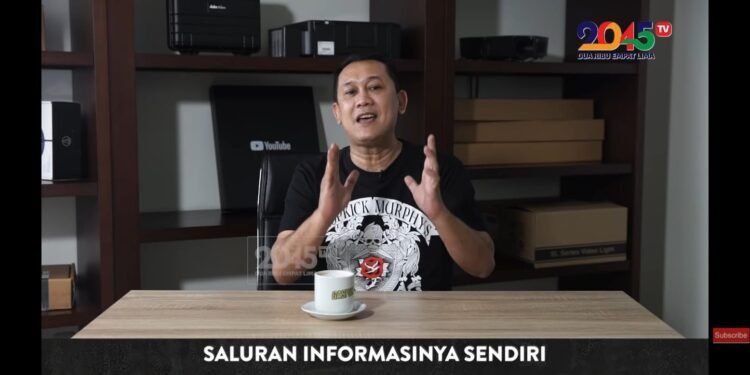 Kisruh PCR Jadi Bisnis, Denny Siregar: Luhut dan Erick Mundur Saja 1 Kisruh PCR Jadi Bisnis, Denny Siregar: Luhut dan Erick Mundur Saja