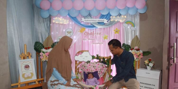 Dekorinsih Backdrop Cilegon saat menerima pesanan acara tasyakuran akikahan