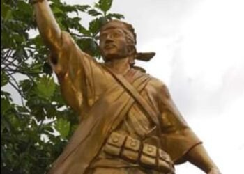 Ki Salmin Pejuang Pandeglang yang Dijadikan Patung di Halaman Markas Kodim 0601, Sekali Berarti Sudah itu Mati 3 Ki Salmin Pejuang Pandeglang yang Dijadikan Patung di Halaman Markas Kodim 0601, Sekali Berarti Sudah itu Mati