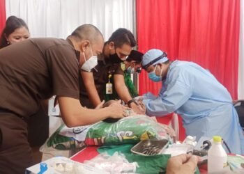 Meriahkan HKN, Kejati Gelar Sunatan Massal 1 Meriahkan HKN, Kejati Gelar Sunatan Massal